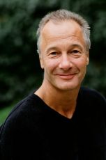 LIEBE ONLINE -1 - Szenische Lesung mit Karlheinz Hackl und Chris Pichlerim Rahmen von Liebe ist nur ein Wort © akzent.at LIEBE ONLINE -1 - Szenische Lesung mit Karlheinz Hackl und Chris Pichlerim Rahmen von Liebe ist nur ein Wort © akzent.at