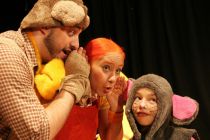 Lilly und der Zeitgeist -1 - Familienmusical von und mit Soulrakete und Stimmwunder Juci Janoska &copy; akzent.at