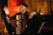 Festival in between - Martin Lubenov Orkestar & Wolfgang Puschnig -1 - Dienstag, 22. Jänner 08, Beginn 20.00 Uhr © akzent.at Festival in between - Martin Lubenov Orkestar & Wolfgang Puschnig -1 - Dienstag, 22. Jänner 08, Beginn 20.00 Uhr © akzent.at