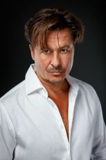 Sei vergnügt und wenig untreu - Michael Dangl © Maria Frodl Sei vergnügt und wenig untreu - Michael Dangl © Maria Frodl