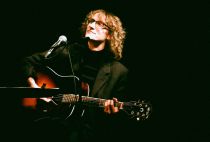 Hurra wir sterben - nicolas robert lang © Valentina Schwamberger Hurra wir sterben - nicolas robert lang © Valentina Schwamberger