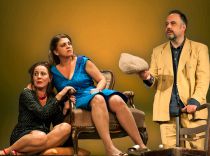 Votka i šampanjac -  &copy; Bosko Djordjevic