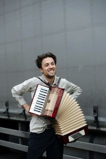 Romy la mer et la musique - Jakob Gühring &copy; Jeanne Degraa