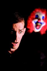 Adam Schaf hat Angst -1 - Musical in zwei Akten für einen SchauspielerBuch und Regie: Georg KreislerSchauspiel und Gesang: Tim FischerKlavier: Rüdiger Mühleisen © Stefan Malzkorn Adam Schaf hat Angst -1 - Musical in zwei Akten für einen SchauspielerBuch und Regie: Georg KreislerSchauspiel und Gesang: Tim FischerKlavier: Rüdiger Mühleisen © Stefan Malzkorn